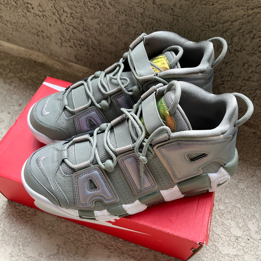 Nike Uptempo Shine